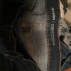 Old Navy Women’s Dark Blue Jeans. Curvy Profile for the epic fit